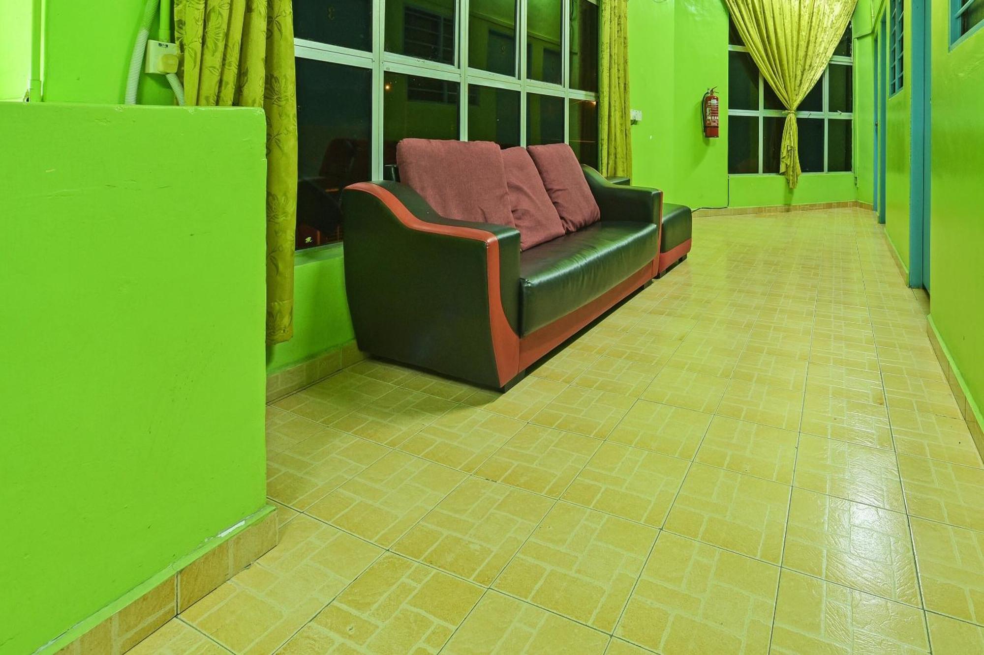 Spot On 90144 Corridor Hotel 1 Pekan Exterior photo
