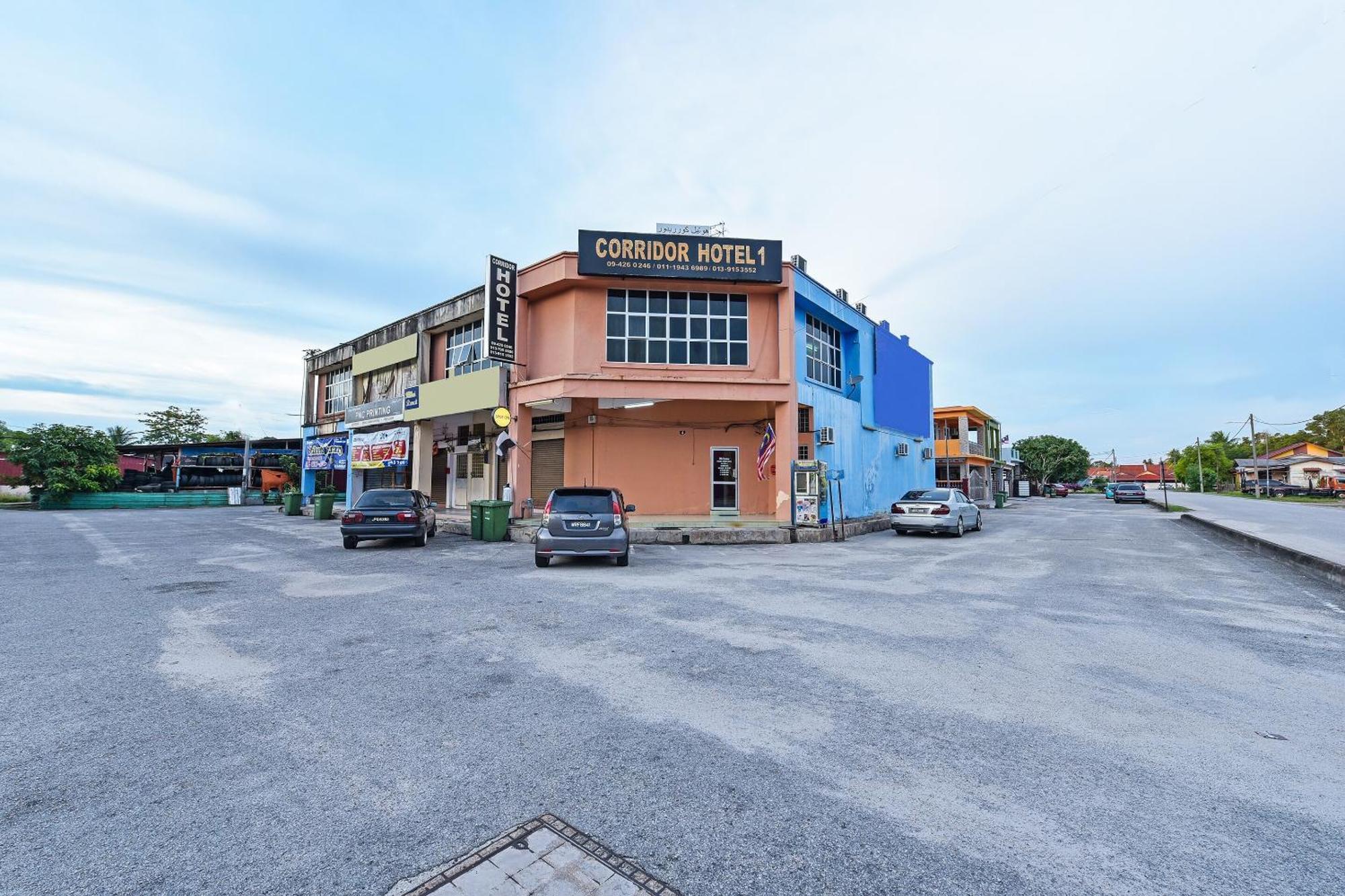 Spot On 90144 Corridor Hotel 1 Pekan Exterior photo